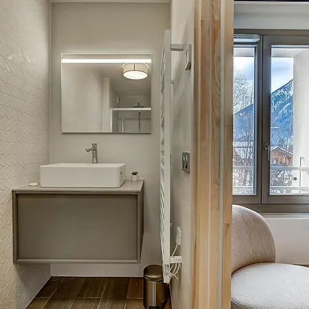 White Pearl - Centre De - 2ch - Renove